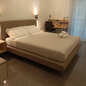 La Rosa Felice , Bari Itália